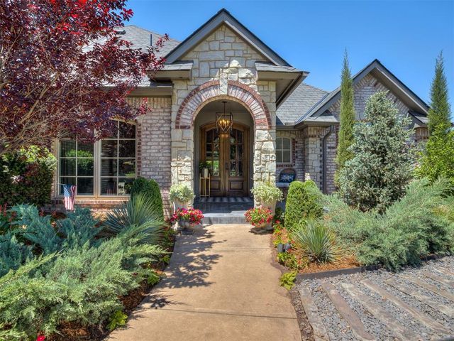 112 McSha Place, Norman, OK 73072