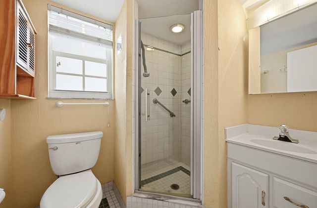 670 Tennis Club Drive 312, Fort Lauderdale, FL 33311