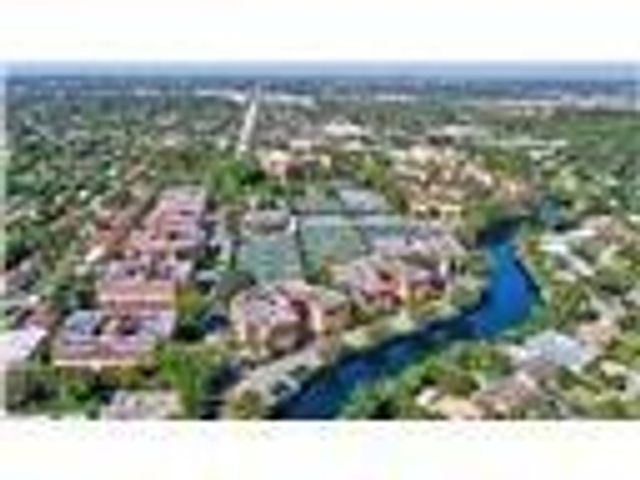 670 Tennis Club Drive 312, Fort Lauderdale, FL 33311