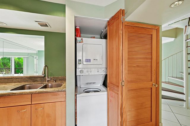 670 Tennis Club Drive 312, Fort Lauderdale, FL 33311