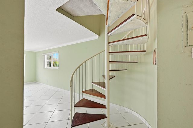 670 Tennis Club Drive 312, Fort Lauderdale, FL 33311