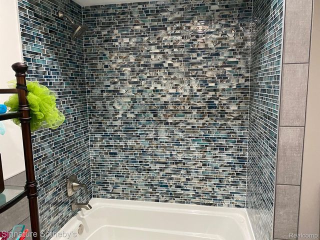 1991 Calvert Street, Detroit, MI 48206