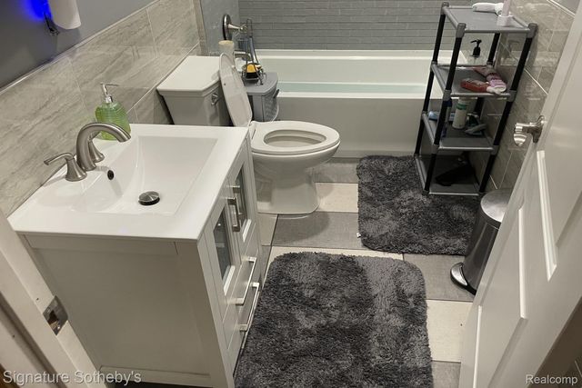 1991 Calvert Street, Detroit, MI 48206