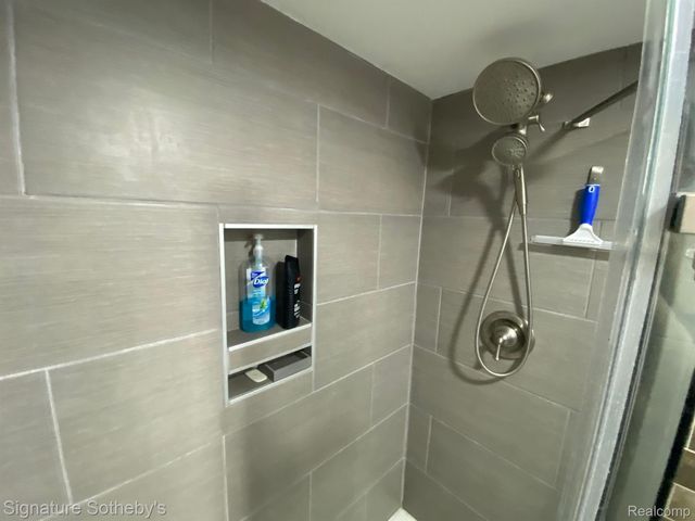 1991 Calvert Street, Detroit, MI 48206