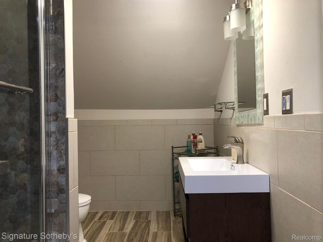 1991 Calvert Street, Detroit, MI 48206