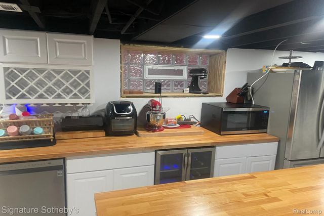 1991 Calvert Street, Detroit, MI 48206