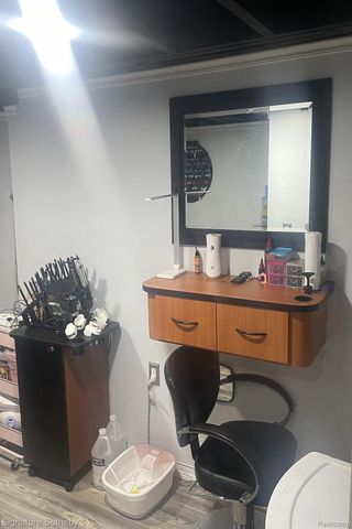 1991 Calvert Street, Detroit, MI 48206