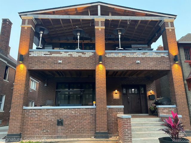 1991 Calvert Street, Detroit, MI 48206