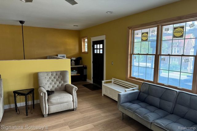 1991 Calvert Street, Detroit, MI 48206