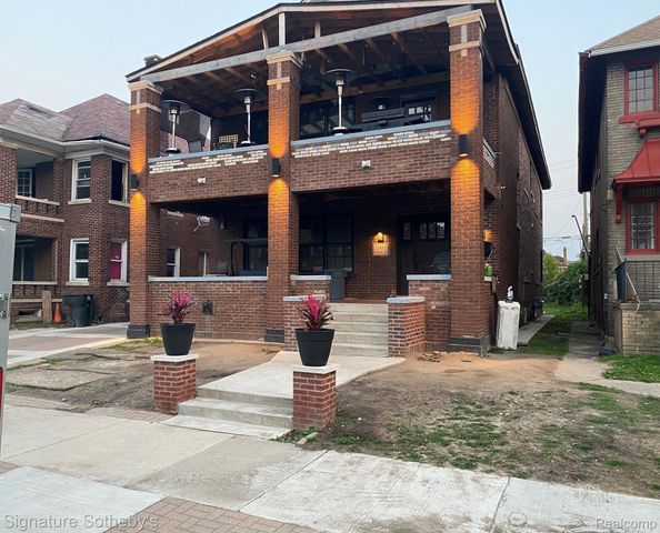 1991 Calvert Street, Detroit, MI 48206