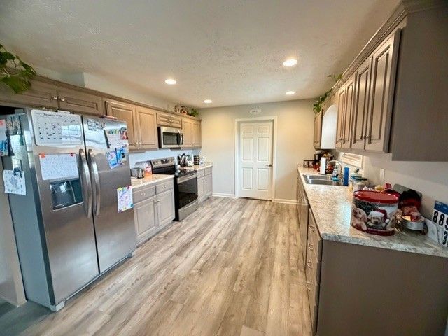 542 Aedc Lakeview Rd, Estill Springs, TN 37330