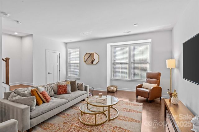 1834 Shumard Lane, Charlotte, NC 28205