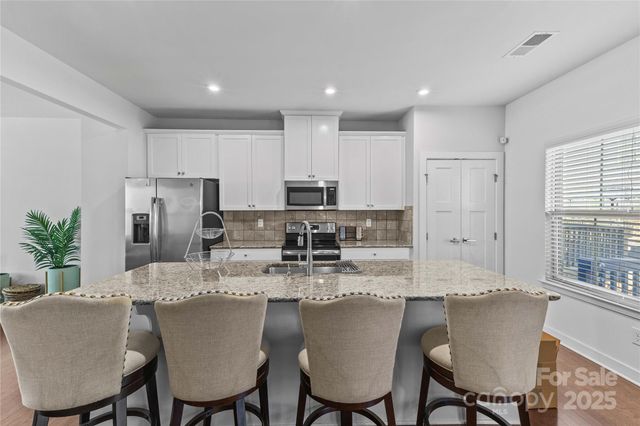 1834 Shumard Lane, Charlotte, NC 28205