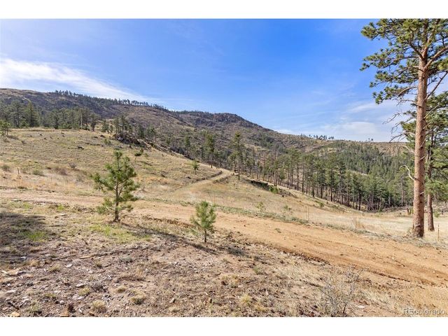 2205 James Park Trl, Loveland, CO 80537