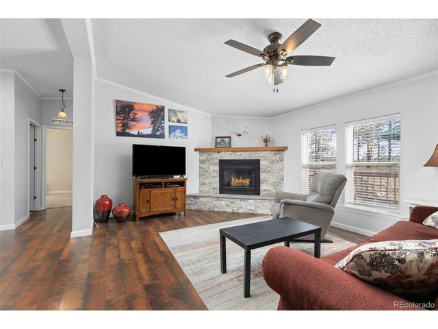 2205 James Park Trl, Loveland, CO 80537