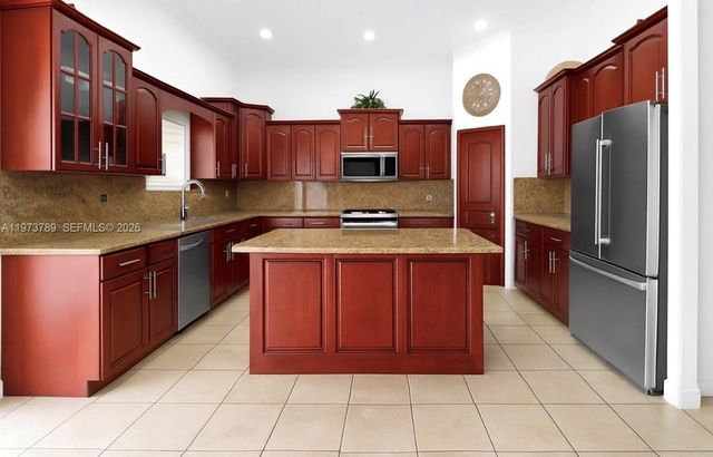5051 SW 163rd Court, Miami, FL 33185