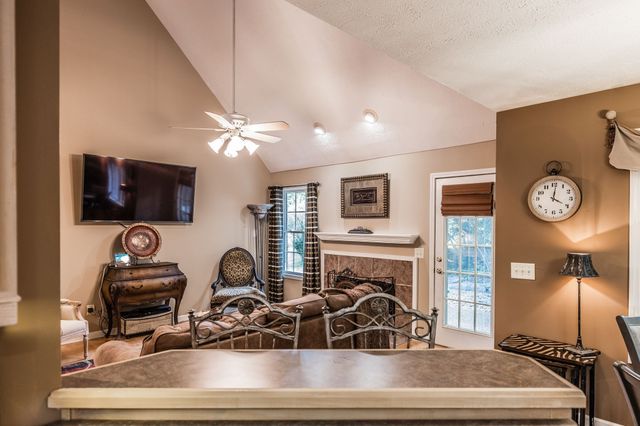 813 Travis Springs Dr, Madison, TN 37115