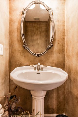 813 Travis Springs Dr, Madison, TN 37115