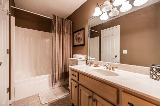 813 Travis Springs Dr, Madison, TN 37115