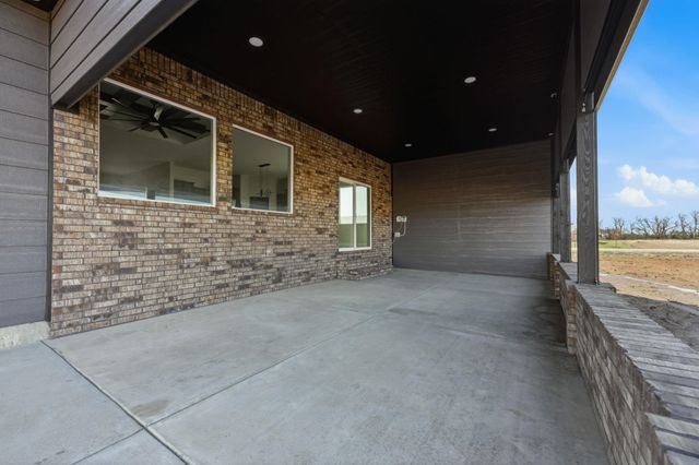 3781 S Jama St, Goddard, KS 67052