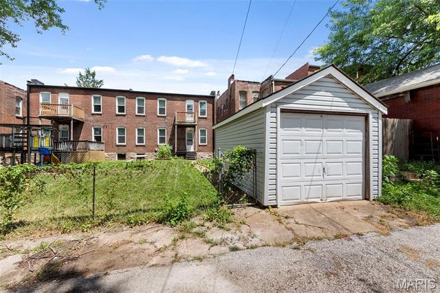 3850 Detonty Street, St Louis, MO 63110