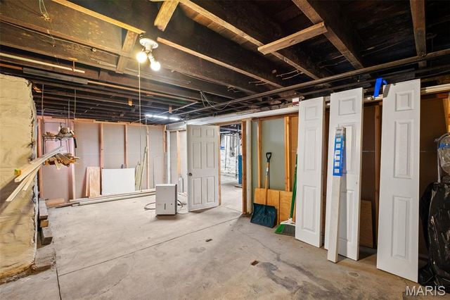 3850 Detonty Street, St Louis, MO 63110