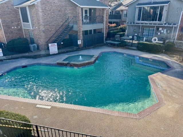 2733 Silver Creek Drive 205, Arlington, TX 76006