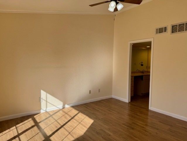 2733 Silver Creek Drive 205, Arlington, TX 76006