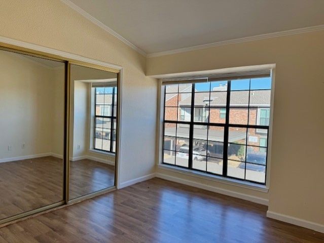 2733 Silver Creek Drive 205, Arlington, TX 76006