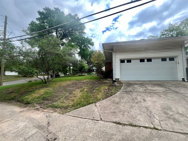 7334 Daingerfield Drive, Dallas, TX 75227