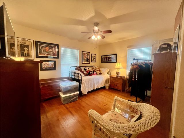 7334 Daingerfield Drive, Dallas, TX 75227