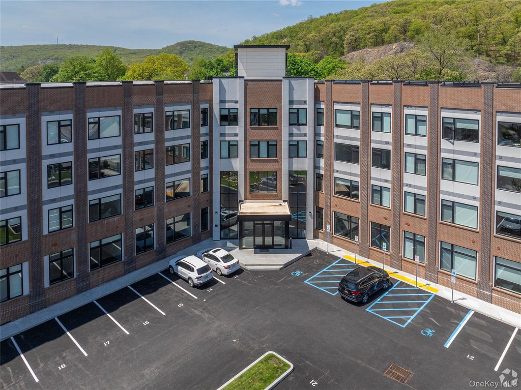 15 Washington Avenue 307, Suffern, NY 10901
