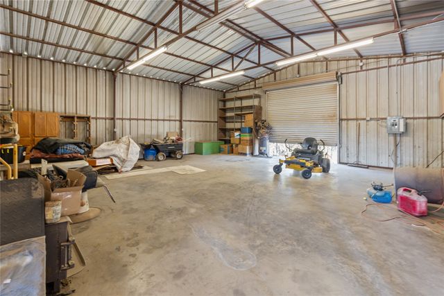 262 N Cheyenne Trail, Springtown, TX 76082
