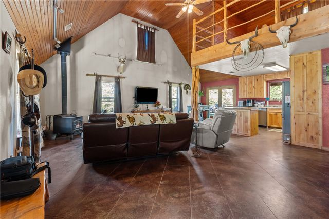262 N Cheyenne Trail, Springtown, TX 76082