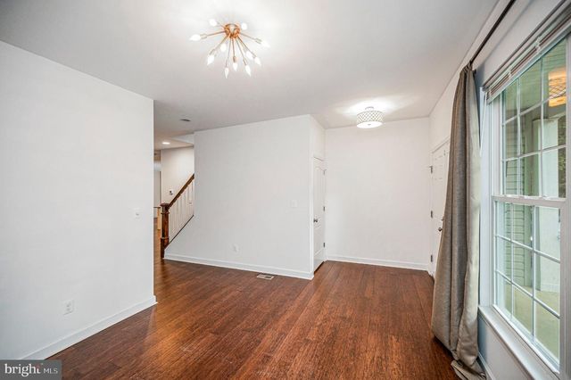 616 LAKEVIEW PKWY, Locust Grove, VA 22508