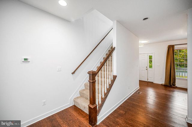 616 LAKEVIEW PKWY, Locust Grove, VA 22508