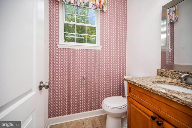 616 LAKEVIEW PKWY, Locust Grove, VA 22508