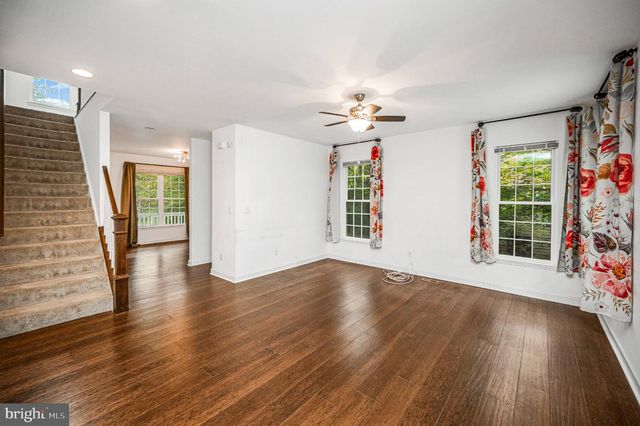 616 LAKEVIEW PKWY, Locust Grove, VA 22508
