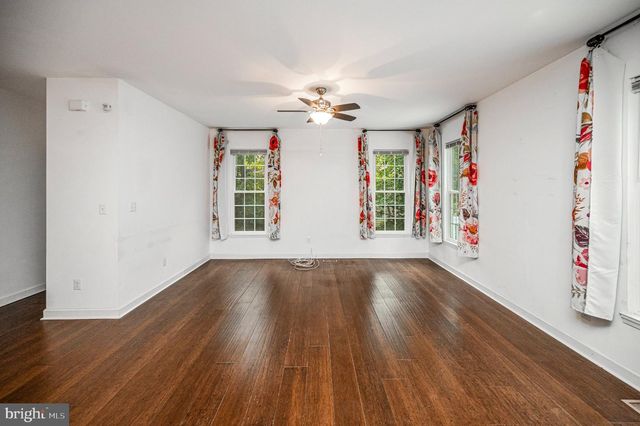 616 LAKEVIEW PKWY, Locust Grove, VA 22508
