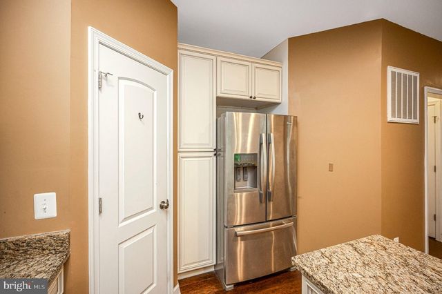 616 LAKEVIEW PKWY, Locust Grove, VA 22508