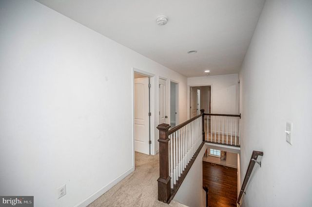 616 LAKEVIEW PKWY, Locust Grove, VA 22508