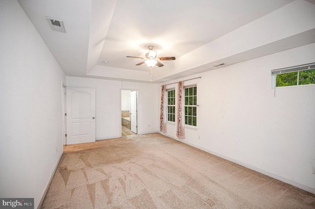 616 LAKEVIEW PKWY, Locust Grove, VA 22508