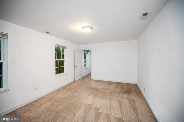 616 LAKEVIEW PKWY, Locust Grove, VA 22508