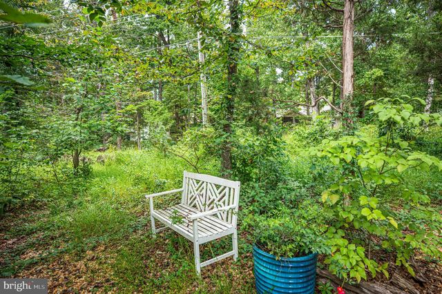 616 LAKEVIEW PKWY, Locust Grove, VA 22508