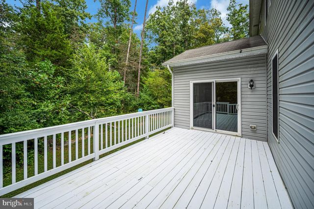 616 LAKEVIEW PKWY, Locust Grove, VA 22508
