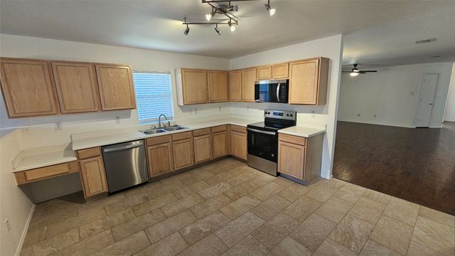 9032 Napa Valley Trail, Fort Worth, TX 76244