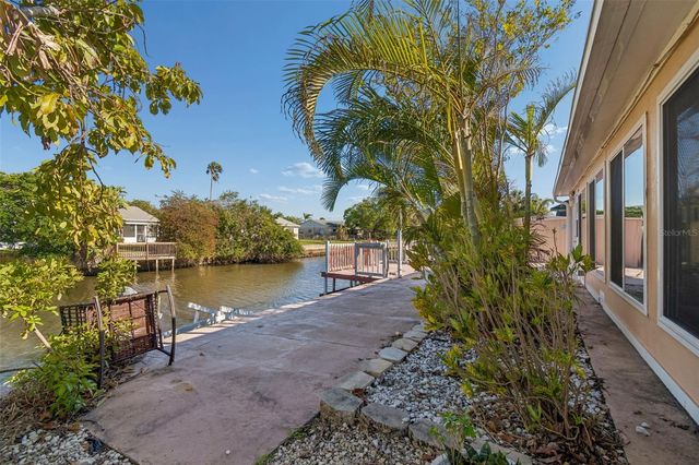 9900 ISLAND HARBOR DRIVE, Port Richey, FL 34668