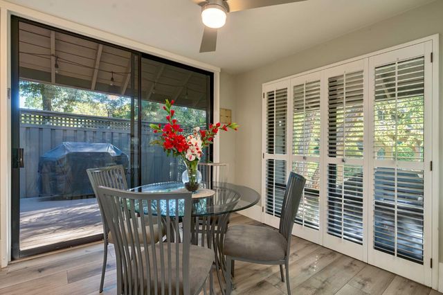 7529 Pineridge Ln, Fair Oaks, CA 95628