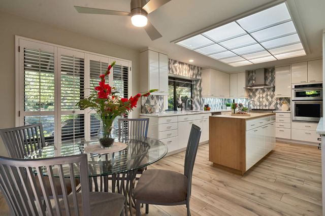 7529 Pineridge Ln, Fair Oaks, CA 95628