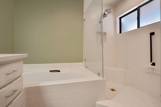 7529 Pineridge Ln, Fair Oaks, CA 95628